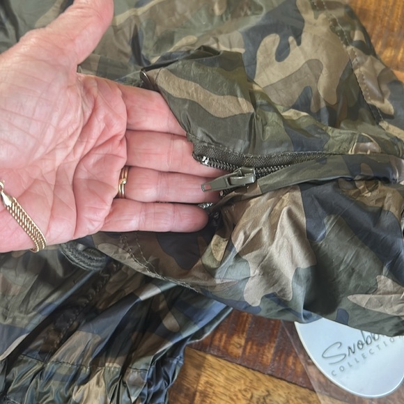 NWT Snobbish Collection camo hooded rain coat size XL - Picture 11 of 12
